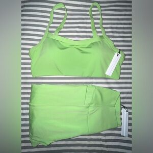 Paragon Fitwear Reluna Empower Sculptseam Pocket Leg + Multifit Bra in Lime Sz M
